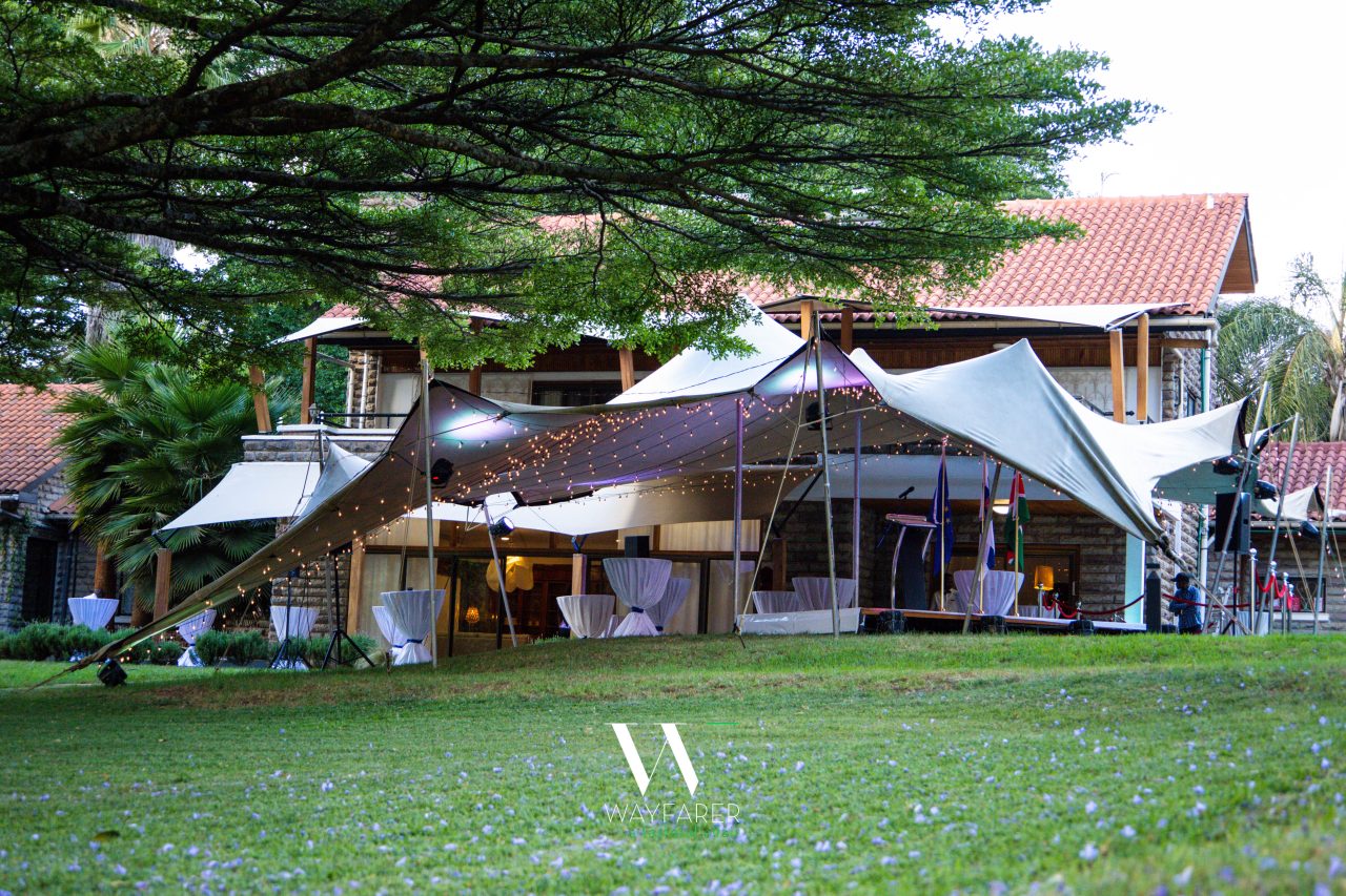 STREACH TENT